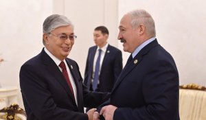 Тоқаев пен Назарбаев Лукашенконы Беларусьтің Тәуелсіздік күнімен құттықтады
