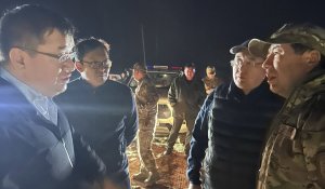 Алматы облысының әкімі қоқыс полигонындағы өрт ошағына барды