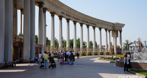 Алматы әкімі Тұңғыш Президент саябағын кешенді қайта құру жобасымен танысты