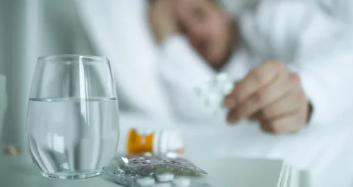 Гонконг тұмауы өршіп тұр: дәрігерлер екі толқын болатынын ескертті